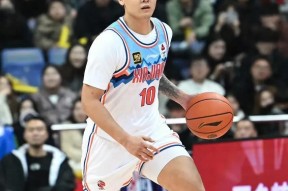 万博体育manbet平台包含广东宏远发布备战花絮；今夜绝杀压哨；足总杯任务艰巨；纪律约束更严格的词条